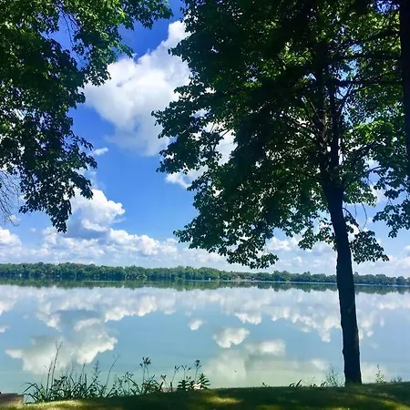 Lakefront Hideaway